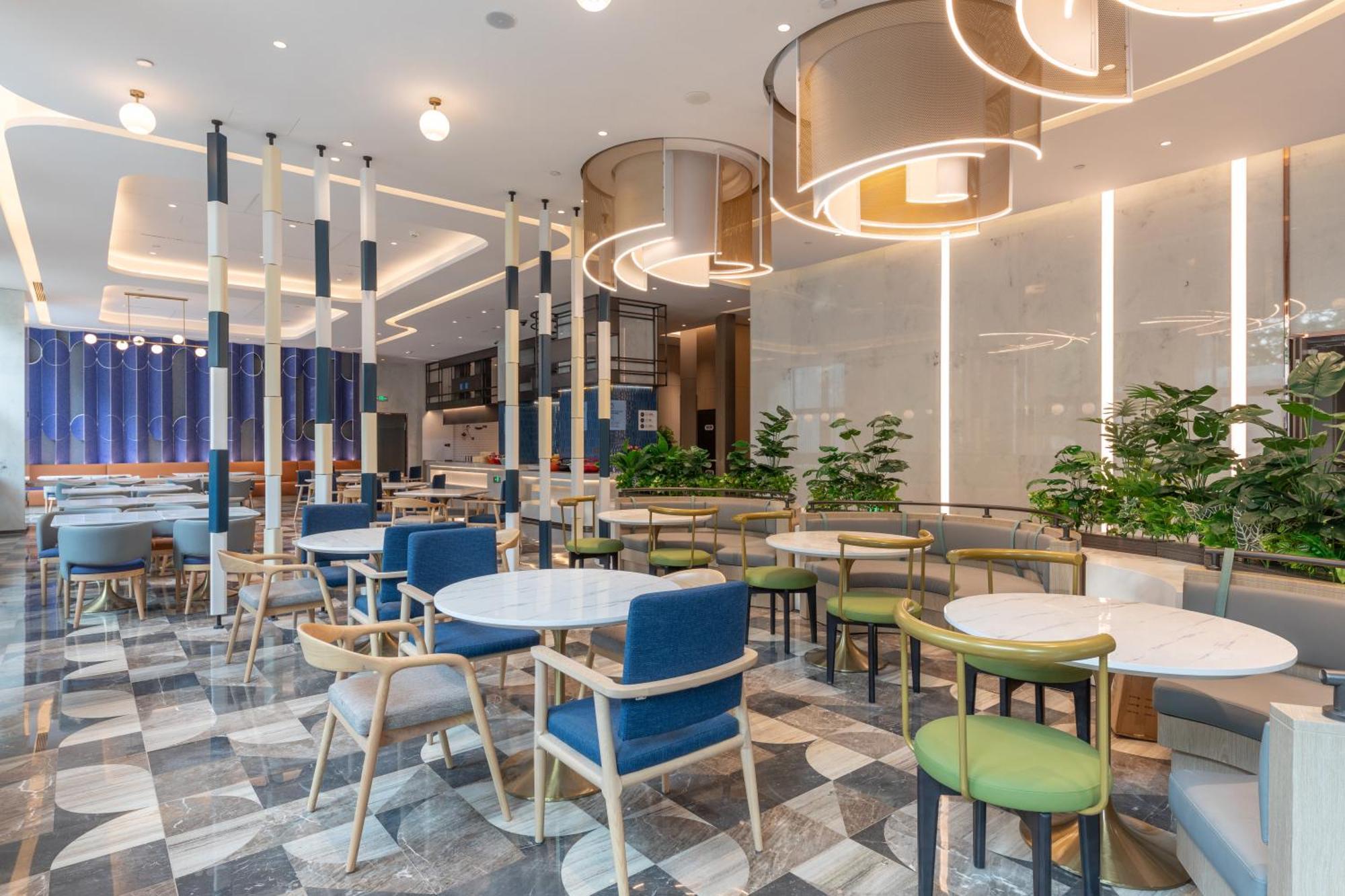 Holiday Inn Express Changfeng Park Shanghai Exterior photo